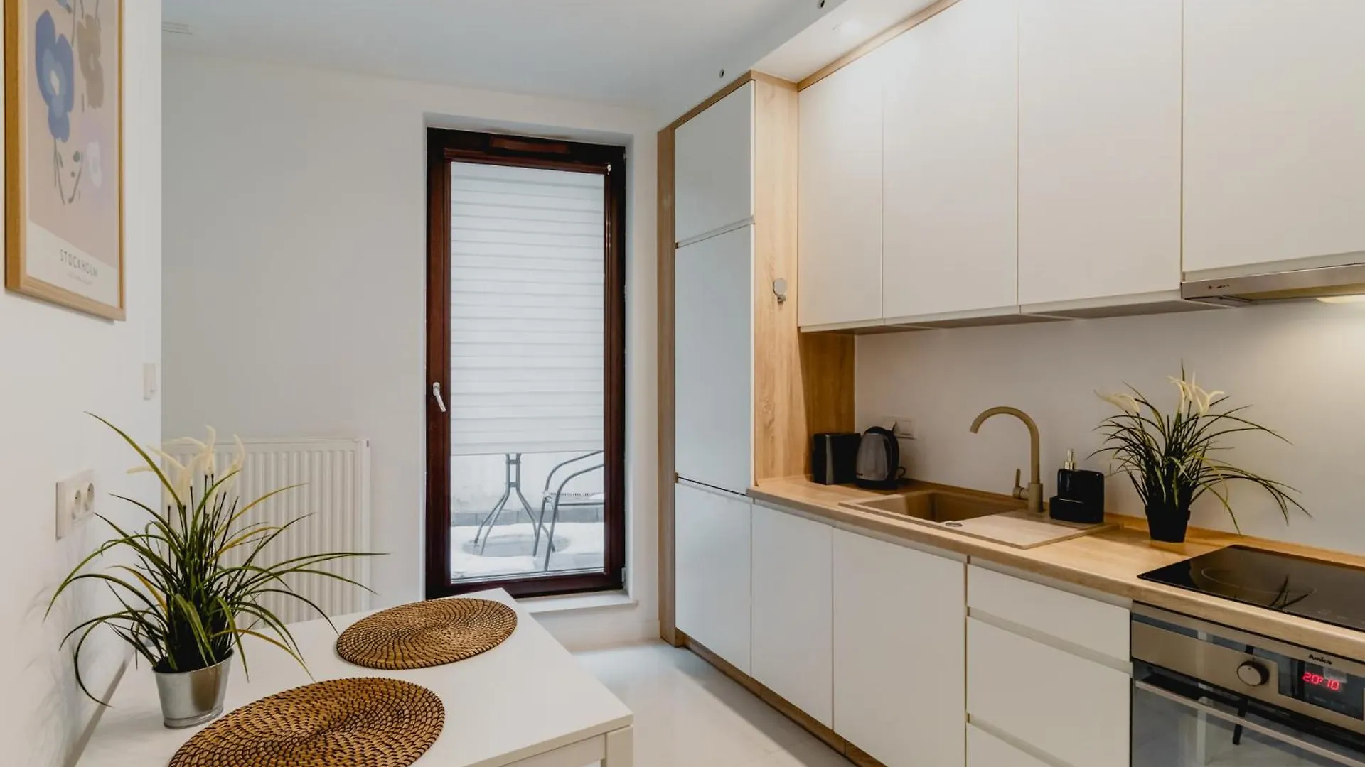Central Warsaw Apartment - Great Location-Cozy Studio With Balcony - Towarowa