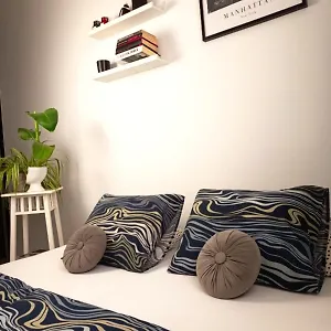 10th Floor Centrum Apartament